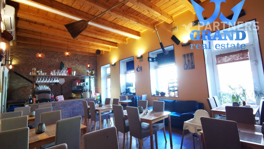 *TOP ZABEHNUTÁ NEAPOLSKÁ PIZZERIA + BÝVANIE* MLYNSKĚ NIVY, BRATISLAVA, Reštaurácia+Byt, 117m2, uprostred business zóny, or