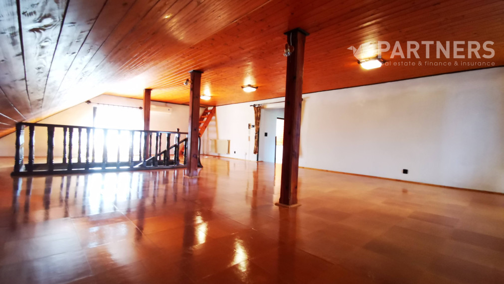 HOT PONUKA ! PLAVECKÝ ŠTVRTOK, 7i RODINNÝ DOM, 274 m², príjemné prostredie, záhrada s bazénom, or