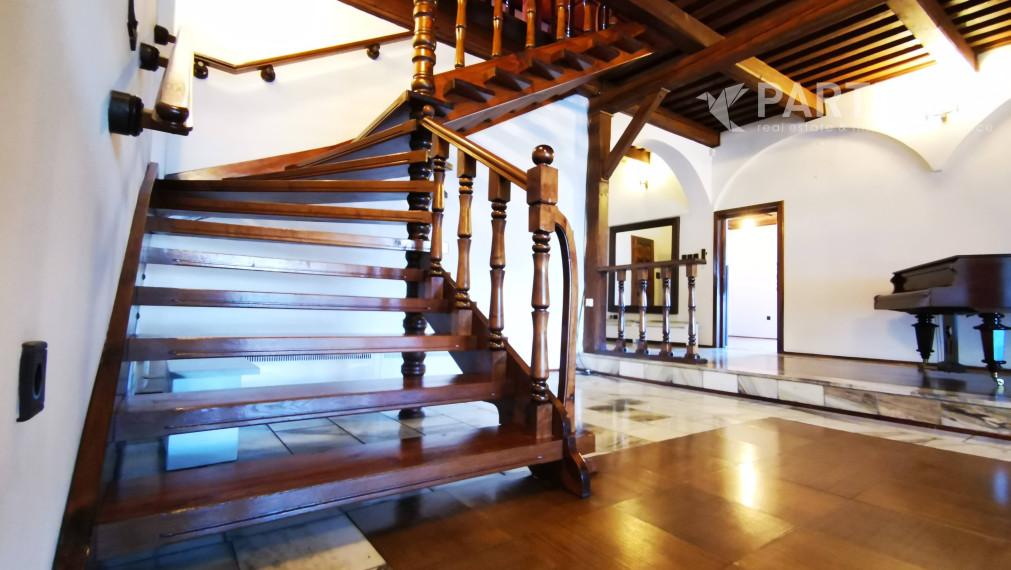 HOT PONUKA ! PLAVECKÝ ŠTVRTOK, 7i RODINNÝ DOM, 274 m², príjemné prostredie, záhrada s bazénom, or