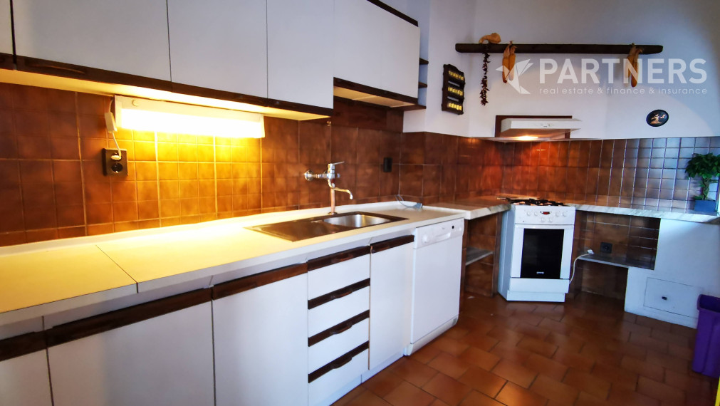 HOT PONUKA ! PLAVECKÝ ŠTVRTOK, 7i RODINNÝ DOM, 274 m², príjemné prostredie, záhrada s bazénom, or