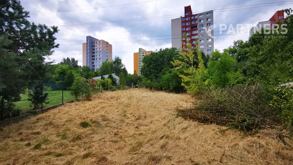 STAVEBNÁ PRÍLEŽITOSŤ ! DROBNÉHO, BRATISLAVA, STAVEBNÝ POZEMOK, 1283m2, LUKRATÍVNA OBLASŤ, or