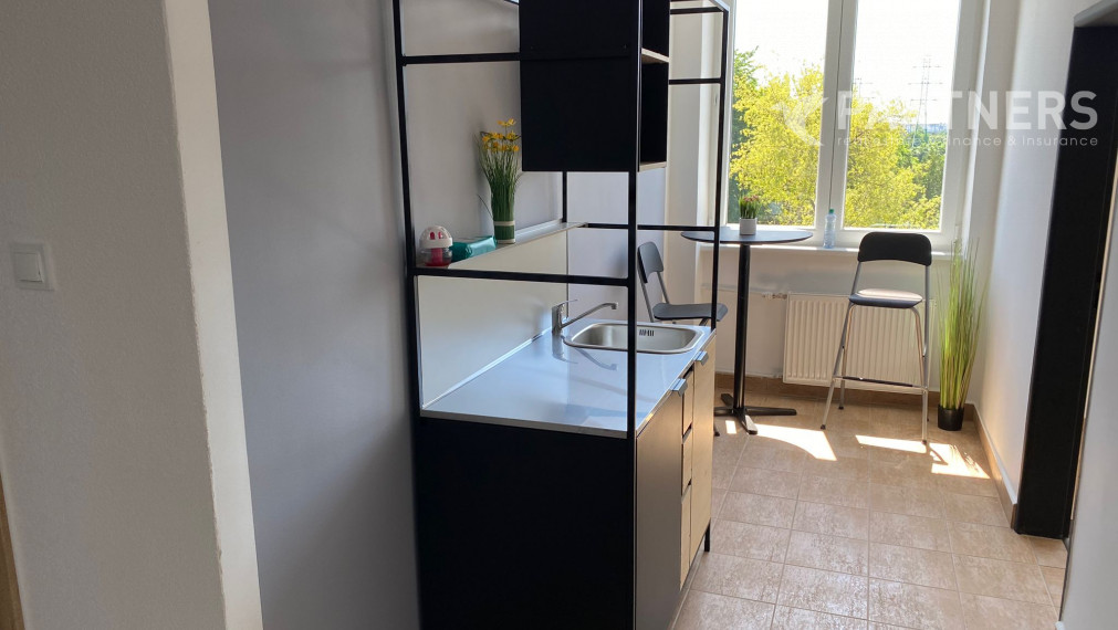 NOVOZREKONŠTRUOVANÉ KANCELÁRIE NA PRENÁJOM ! GALVÁNIHO, az