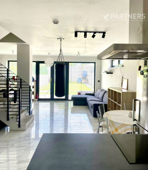 NOVOSTAVBA SKOLAUDOVANÉHO 4i RD V RUŽINOVE - OBLASŤ DOMOVÉ ROLE! az