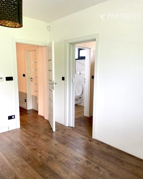 NOVOSTAVBA SKOLAUDOVANÉHO 4i RD V RUŽINOVE - OBLASŤ DOMOVÉ ROLE! az