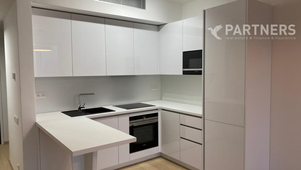 SKYPARK ! PRENÁJOM! 2i BYT s PARKINGOM! KOMPLET ZARIADENÝ!az