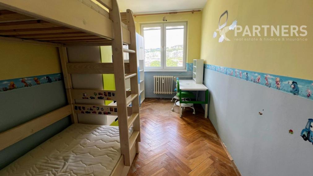 DOBRÁ CENA a TOP VÝHĽAD ! 3i BYT S BALKÓNOM, RAČIANSKÁ ul., BA III