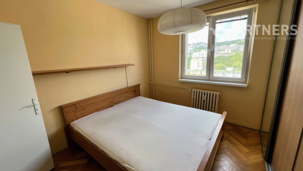 DOBRÁ CENA a TOP VÝHĽAD ! 3i BYT S BALKÓNOM, RAČIANSKÁ ul., BA III