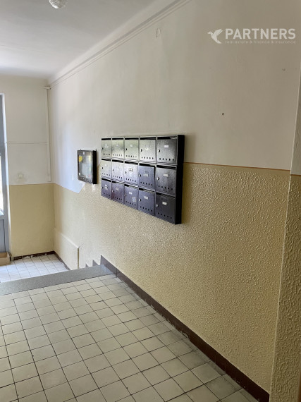 RAČIANSKE MÝTO, PRIESTRANNÝ 3 izb. BYT v tehlovom bytovom dome! zj