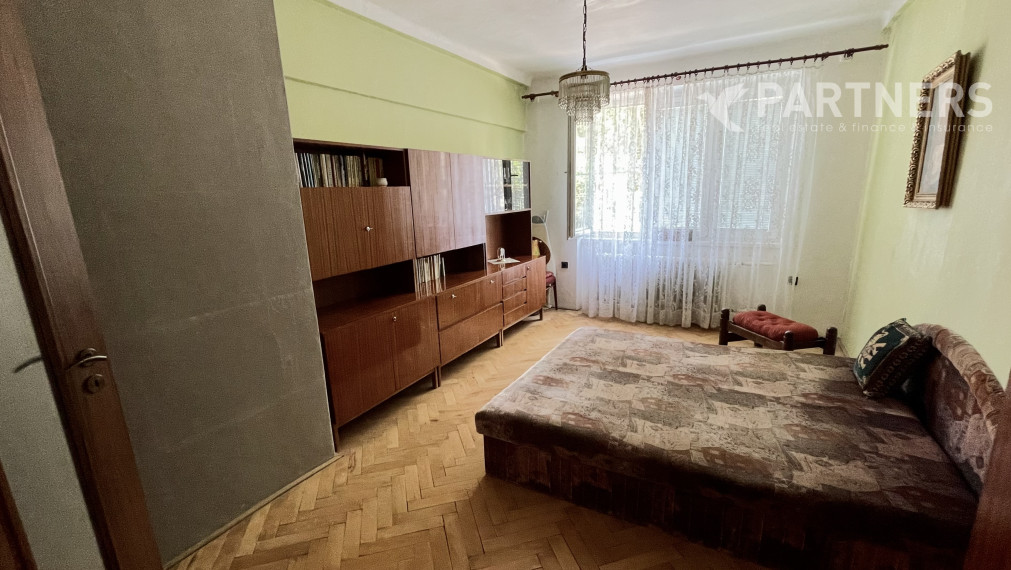 RAČIANSKE MÝTO, PRIESTRANNÝ 3 izb. BYT v tehlovom bytovom dome! zj