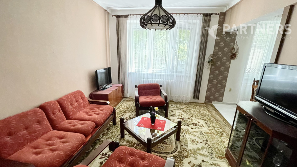 RAČIANSKE MÝTO, PRIESTRANNÝ 3 izb. BYT v tehlovom bytovom dome! zj