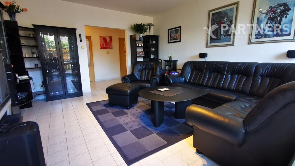 VLASTNÁ TERASA ! POD ZÁHRADAMI, BRATISLAVA - DÚBRAVKA, 4i veľký byt. 142m2, príjemné prostredie / OR