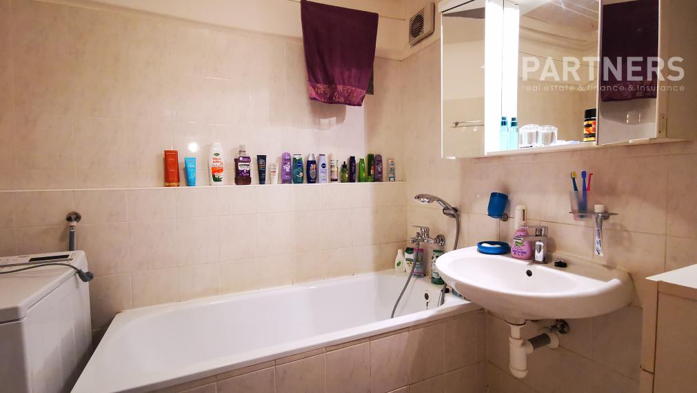 VLASTNÁ TERASA ! POD ZÁHRADAMI, BRATISLAVA - DÚBRAVKA, 4i veľký byt. 142m2, príjemné prostredie / OR