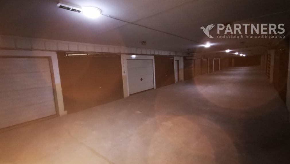 VLASTNÁ TERASA ! POD ZÁHRADAMI, BRATISLAVA - DÚBRAVKA, 4i veľký byt. 142m2, príjemné prostredie / OR