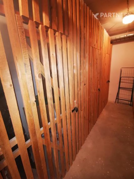 VLASTNÁ TERASA ! POD ZÁHRADAMI, BRATISLAVA - DÚBRAVKA, 4i veľký byt. 142m2, príjemné prostredie / OR