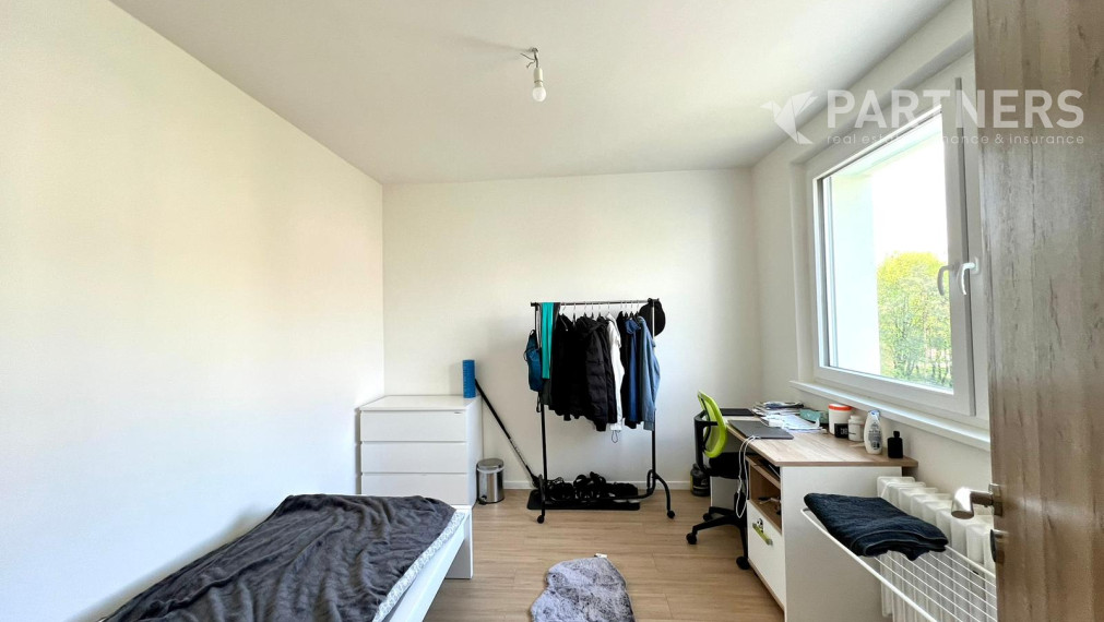 PREDAJ 4I BYTU S VEĽKOU LOGGIOU V KRÁSNOM PROSTREDÍ ! NEMČÍKOVA ul., DÚBRAVKA, az