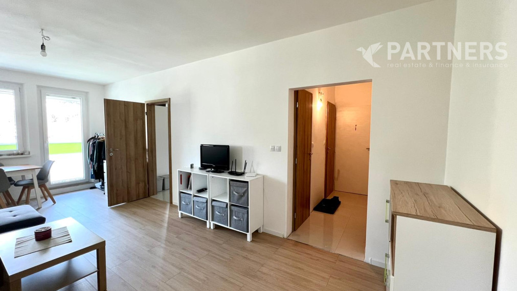 PREDAJ 4I BYTU S VEĽKOU LOGGIOU V KRÁSNOM PROSTREDÍ ! NEMČÍKOVA ul., DÚBRAVKA, az