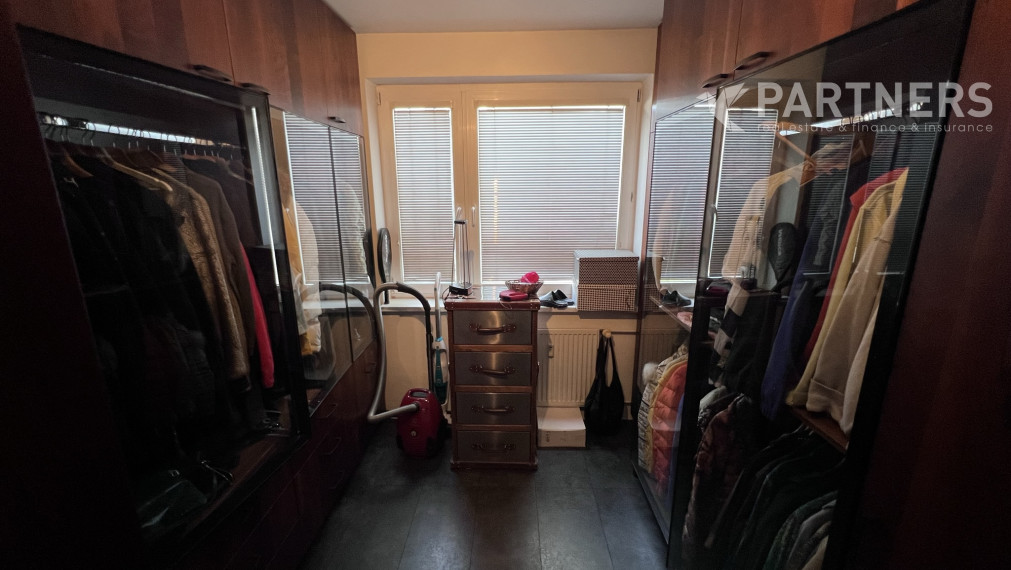 BYT PRE NÁROČNÝCH! ZÁHRADNÍCKA ul., BA II, LUXUSNÝ 5i BYT V CENTRE MESTA! 2 TERASY, az