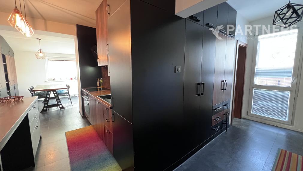 BYT PRE NÁROČNÝCH! ZÁHRADNÍCKA ul., BA II, LUXUSNÝ 5i BYT V CENTRE MESTA! 2 TERASY, az