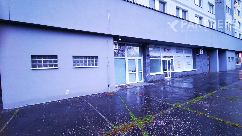 HOT PONUKA ! ZNIEVSKA 19, BRATISLAVA, 16m2, SAMOSTATNÝ VCHOD Z ULICE, or