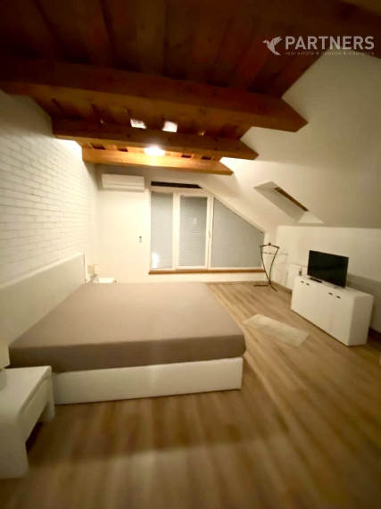 LUXUSNÝ 4i BYT S WELLNESSOM, BA I., PALACKÉHO ul., POSILŇOVŇA, SOLÁRIUM! az