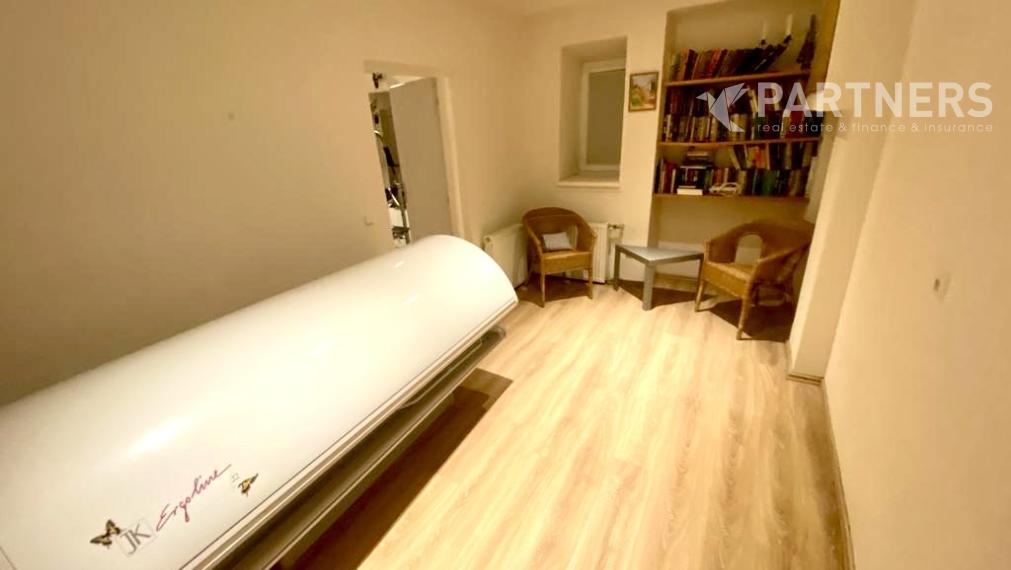 LUXUSNÝ 4i BYT S WELLNESSOM, BA I., PALACKÉHO ul., POSILŇOVŇA, SOLÁRIUM! az