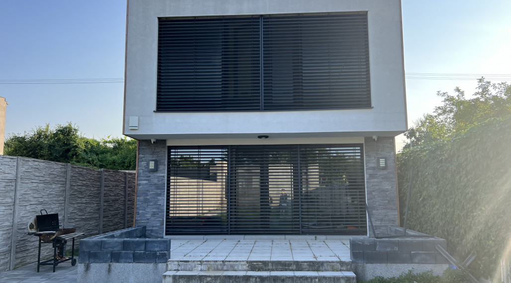 NOVOSTAVBA SKOLAUDOVANÉHO 4i RD V RUŽINOVE - OBLASŤ DOMOVÉ ROLE! az