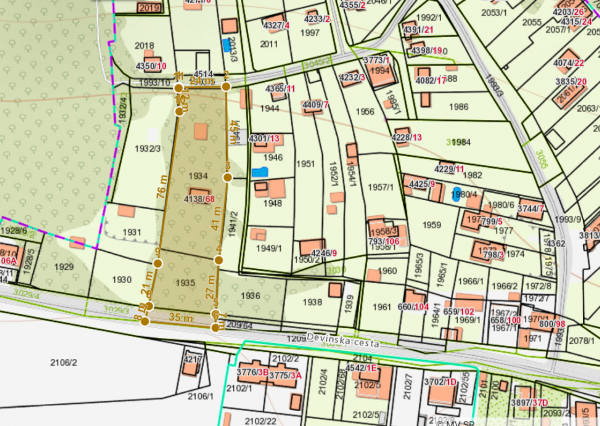 STAVEBNÝ POZEMOK PRE RODINNÉ DOMY, DEVÍNSKA CESTA, 3390 m2, VŠETKY IS