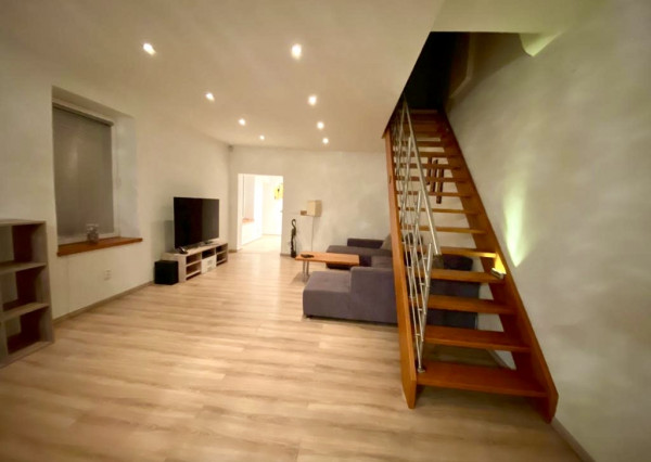 LUXUSNÝ 4i BYT S WELLNESSOM, BA I., PALACKÉHO ul., POSILŇOVŇA, SOLÁRIUM! az